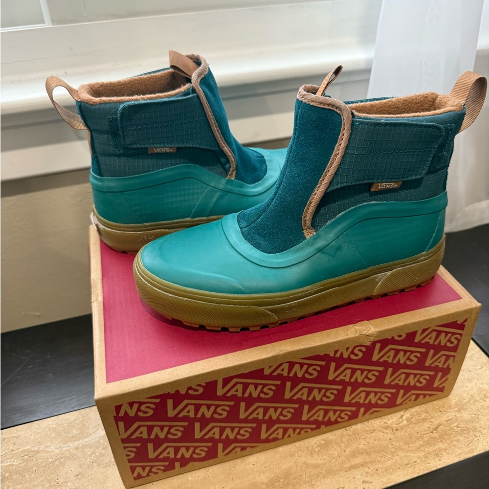 Vans Kids Slip-On Hi Ter
Gum Deep Teal